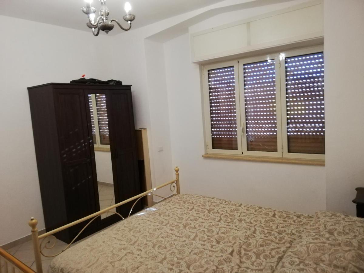 Pozzuoli-Licola Mare Apartamento Exterior foto